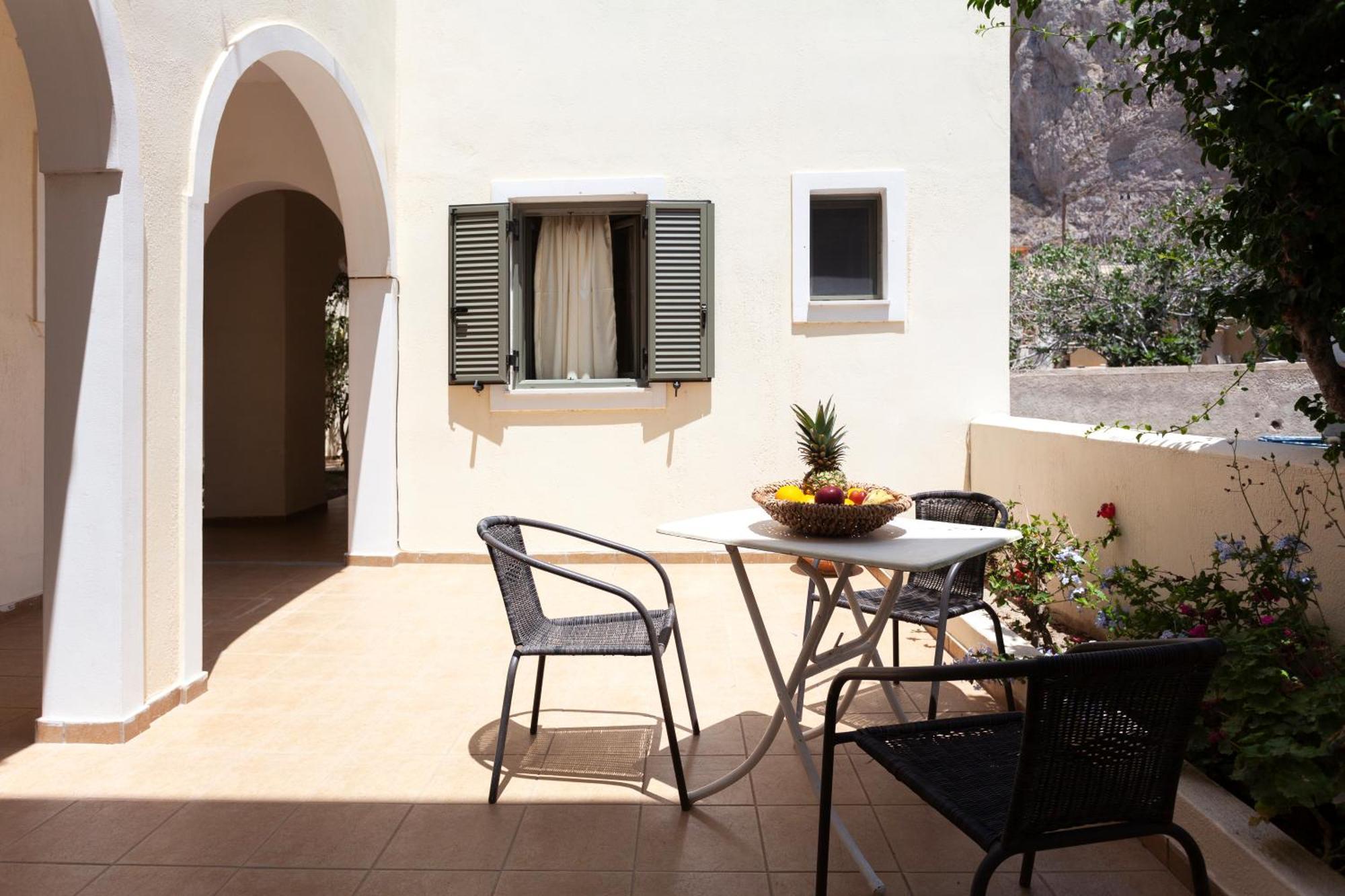Phevos Aparthotel